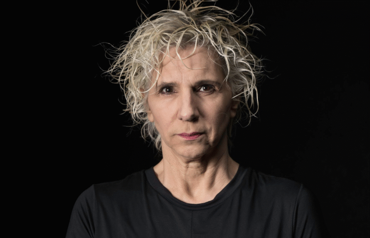 Após 20 anos, Denise Stoklos volta ao Rio de Janeiro para temporada no Teatro I Love PRIO