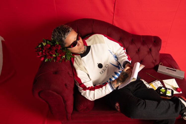 Massaru revela lado romântico em novo EP “VLTA (Vida Loka Também Ama)”; confira!