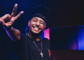 D$ Luqi estreia no ShowLivre e conquista público com pocket show eletrizante