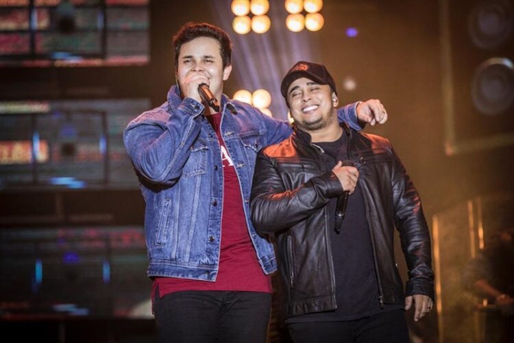 “A Nossa Praia”, de Matheus & Kauan, vira hit com clima de romance, mar e viralização nas redes