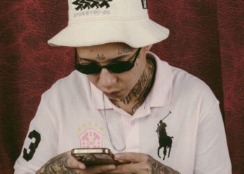 Massaru viraliza e mostra força com “Outra (Remix)”