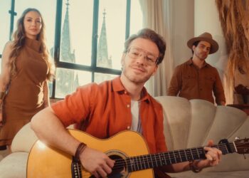 BALARA e o duo MAR ABERTO lançam “Mais Além”, uma música que nasceu para curar