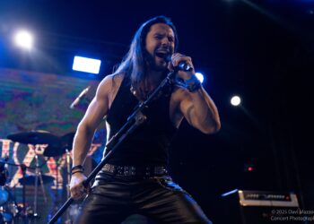 Skid Row poderá ter um vocalista brasileiro? Se depender de Phil Lima, a resposta é sim